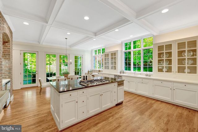 1110 BROOK VALLEY LN, Mclean, VA 22102