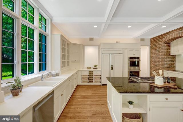 1110 BROOK VALLEY LN, Mclean, VA 22102