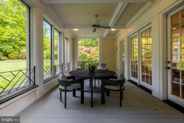 1110 BROOK VALLEY LN, Mclean, VA 22102