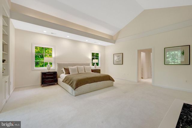 1110 BROOK VALLEY LN, Mclean, VA 22102