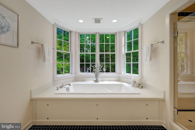 1110 BROOK VALLEY LN, Mclean, VA 22102