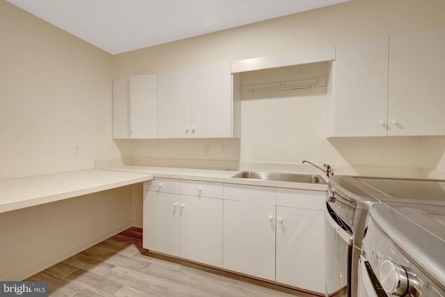 1110 BROOK VALLEY LN, Mclean, VA 22102