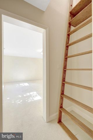 1110 BROOK VALLEY LN, Mclean, VA 22102