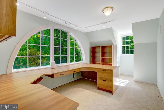 1110 BROOK VALLEY LN, Mclean, VA 22102