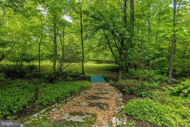 1110 BROOK VALLEY LN, Mclean, VA 22102