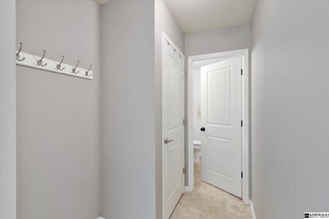 18707 Birchwood Avenue, Omaha, NE 68136