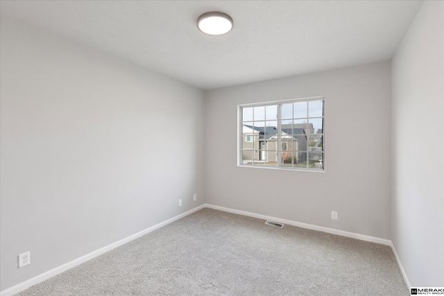 18707 Birchwood Avenue, Omaha, NE 68136