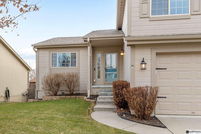 18707 Birchwood Avenue, Omaha, NE 68136