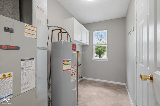 10293 Sun Gold Court, Fishers, IN 46037