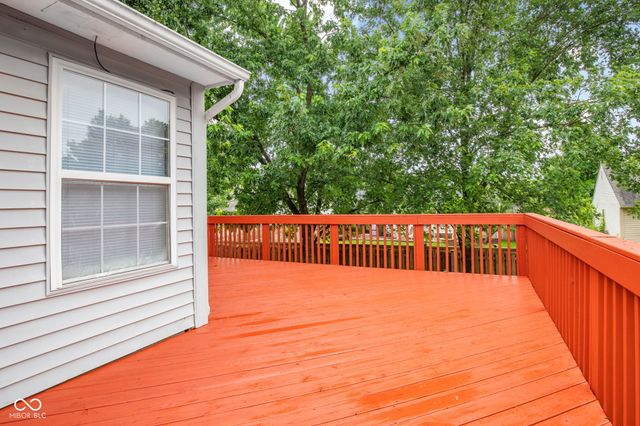 10293 Sun Gold Court, Fishers, IN 46037