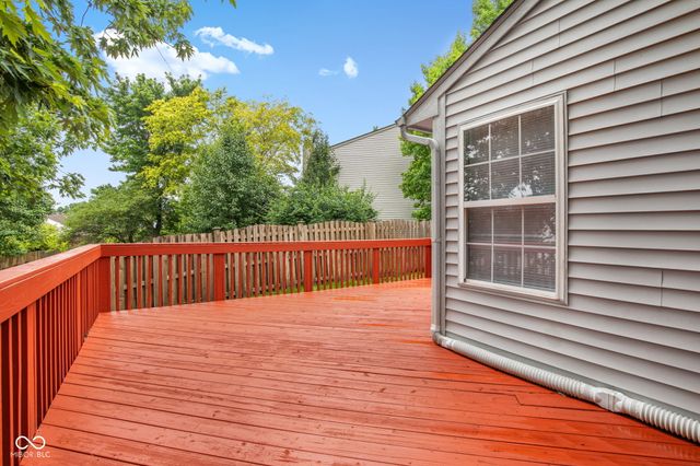 10293 Sun Gold Court, Fishers, IN 46037