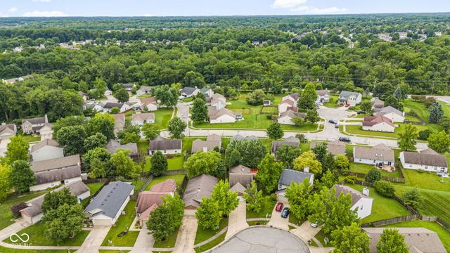 10293 Sun Gold Court, Fishers, IN 46037