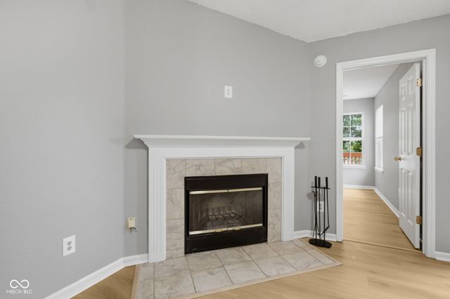 10293 Sun Gold Court, Fishers, IN 46037
