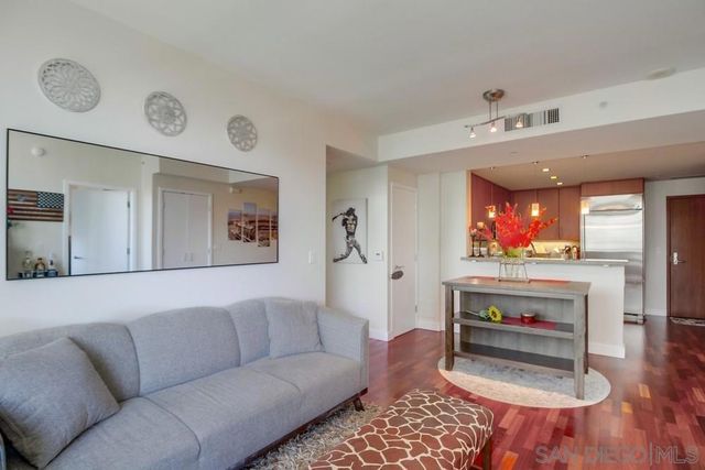 325 7th Ave 610, San Diego, CA 92101
