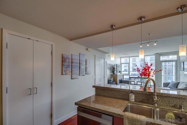 325 7th Ave 610, San Diego, CA 92101