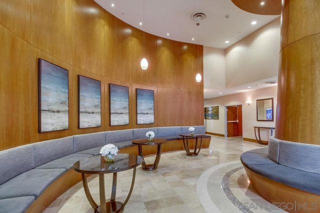 325 7th Ave 610, San Diego, CA 92101
