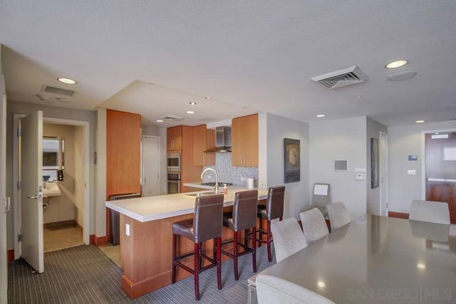 325 7th Ave 610, San Diego, CA 92101
