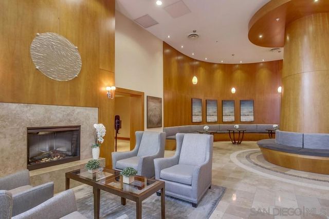 325 7th Ave 610, San Diego, CA 92101