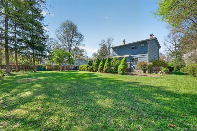 22 Thompson Drive, Washingtonville, NY 10992