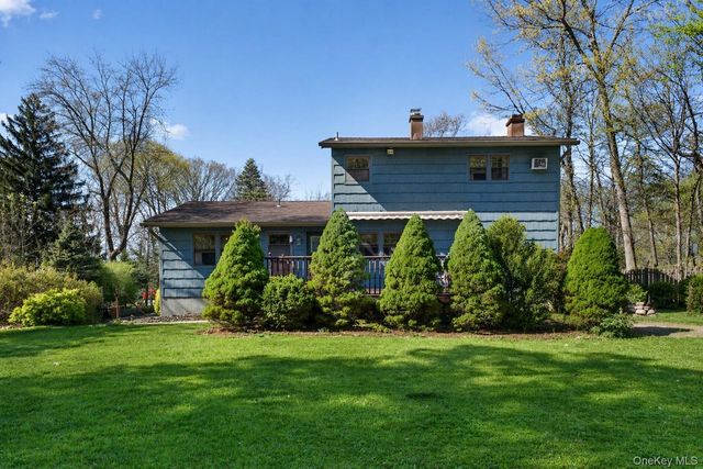 22 Thompson Drive, Washingtonville, NY 10992