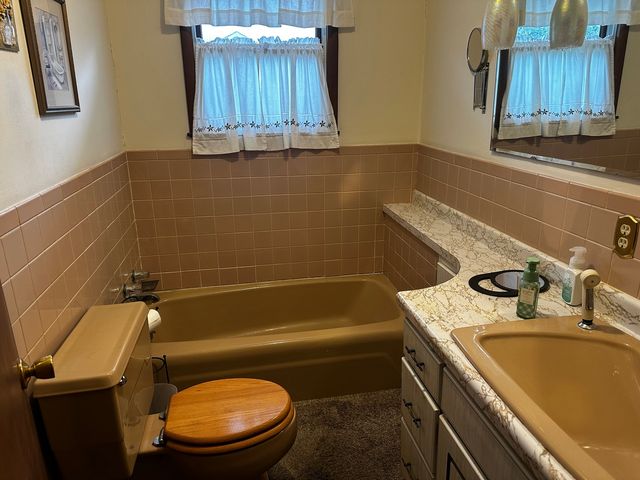 1303 E 4th Street, West Frankfort, IL 62896