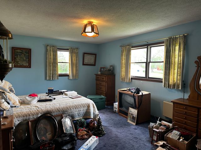 1303 E 4th Street, West Frankfort, IL 62896
