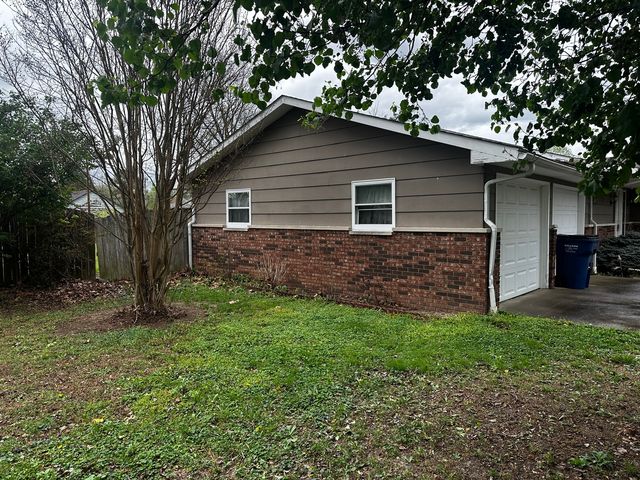 1303 E 4th Street, West Frankfort, IL 62896