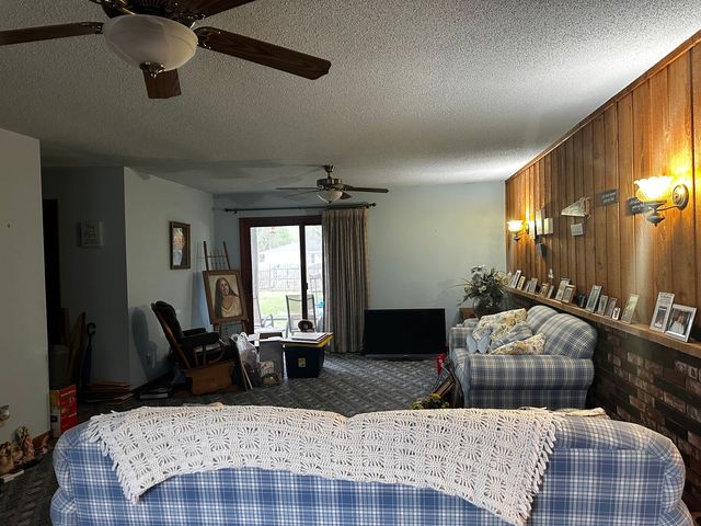 1303 E 4th Street, West Frankfort, IL 62896