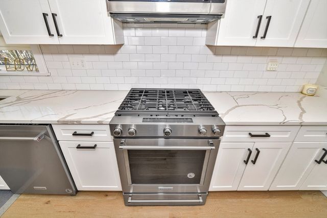 54 Williams Ave A, Boston, MA 02136