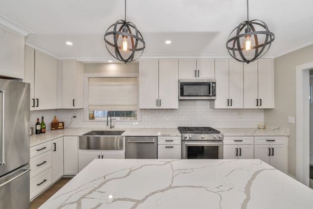 54 Williams Ave A, Boston, MA 02136