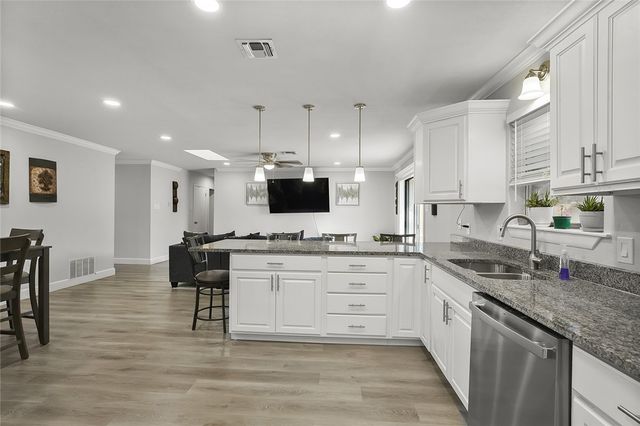 4301 Killarmet, Corpus Christi, TX 78413