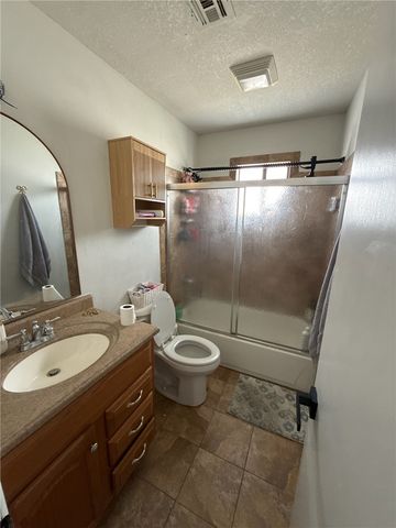 404 SW 20 Th, Bentonville, AR 72712