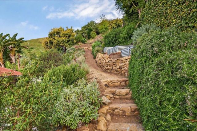 496 Lupine Way, Ventura, CA 93001