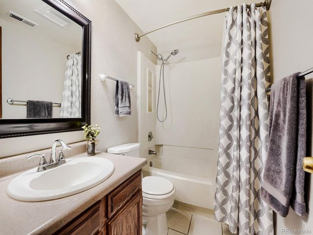333 W Lehow Ave 4, Englewood, CO 80110