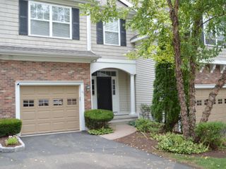 28 Goodwin Circle 28, Hartford, CT 06105