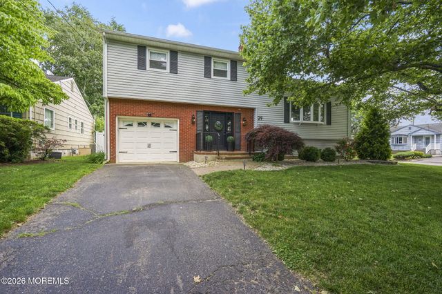 29 Alexander Avenue, Freehold, NJ 07728