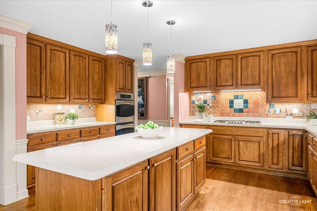 42W264 Hidden Springs Drive, St. Charles, IL 60175
