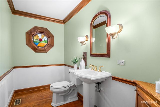 42W264 Hidden Springs Drive, St. Charles, IL 60175