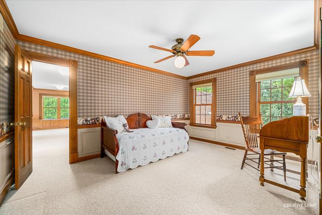 42W264 Hidden Springs Drive, St. Charles, IL 60175
