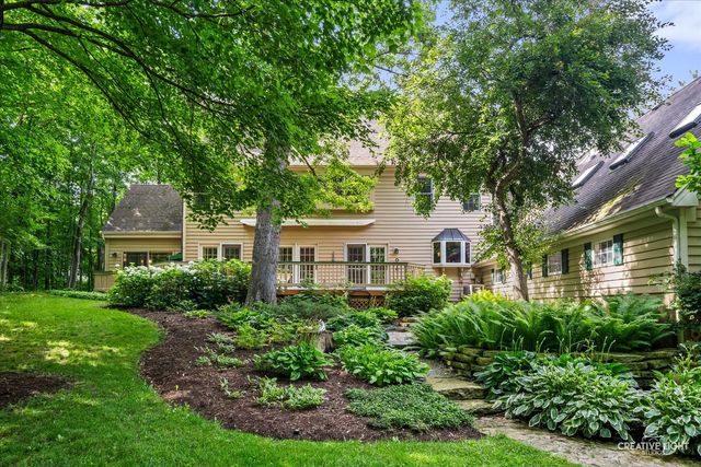 42W264 Hidden Springs Drive, St. Charles, IL 60175