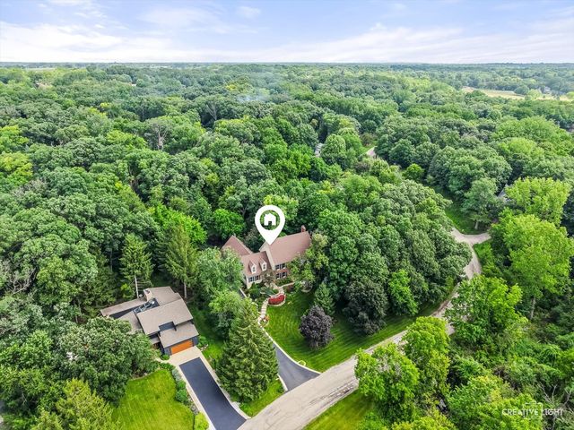 42W264 Hidden Springs Drive, St. Charles, IL 60175