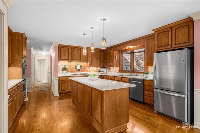 42W264 Hidden Springs Drive, St. Charles, IL 60175
