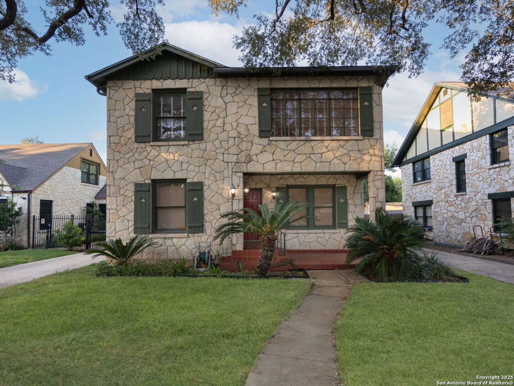 217 E Rosewood, San Antonio, TX 78212
