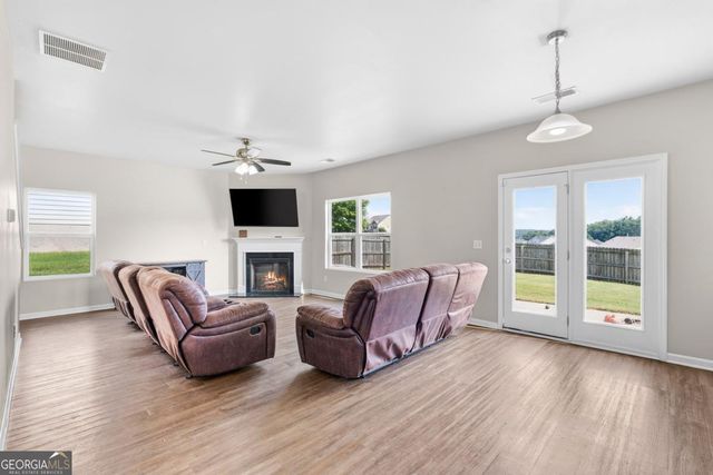 2052 Massey Lane, Winder, GA 30680