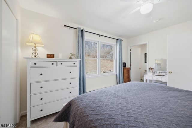 7 Summer Ln, Knowlton Twp., NJ 07832