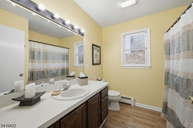 7 Summer Ln, Knowlton Twp., NJ 07832