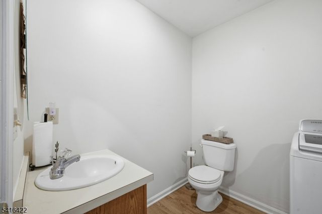 7 Summer Ln, Knowlton Twp., NJ 07832