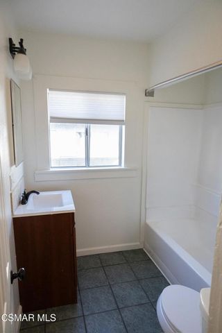 1132 Mariposa Avenue, Los Angeles, CA 90029