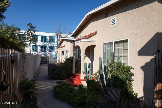 1132 Mariposa Avenue, Los Angeles, CA 90029