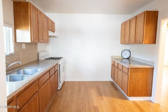 1132 Mariposa Avenue, Los Angeles, CA 90029